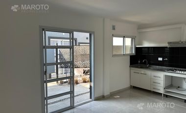 Departamento en Alquiler en centro de Maschwitz - Dos ambientes con patio-MAROTO PROPIEDADES