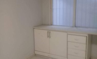 Oficina en entrepiso de 140mts² - Barrio Norte