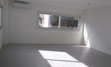 Belgrano Oficina en  Alquiler 1 amb 44,45 M2 Frente