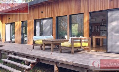 Alquiler de junio a diciembre  , a mts de Barrio San matias y Canton , entorno increible gran parque , amoblada,  fogon deck  s/ lote de 1500 m2