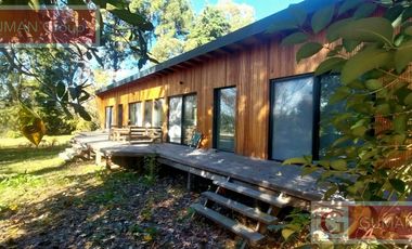 Alquiler de junio a diciembre  , a mts de Barrio San matias y Canton , entorno increible gran parque , amoblada,  fogon deck  s/ lote de 1500 m2
