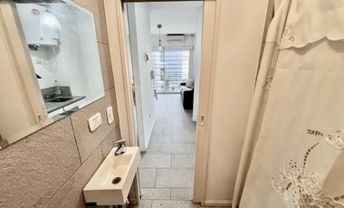 IMPECABLE mono ambiente en muy buena ubicación y bajas expensas - Venta Directa!!!