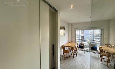 IMPECABLE mono ambiente en muy buena ubicación y bajas expensas - Venta Directa!!!