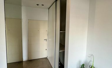IMPECABLE mono ambiente en muy buena ubicación y bajas expensas - Venta Directa!!!