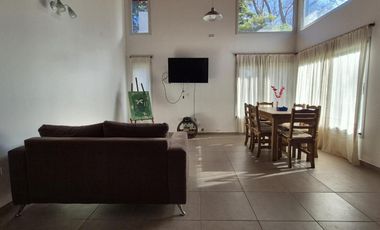 Casa en venta - 3 Dormitorios 2 Baños - Costa del Este