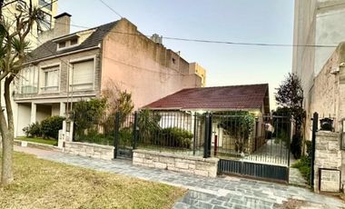 VENDO LOTE 467 MTS LA PERLA A 30 MTS MAR