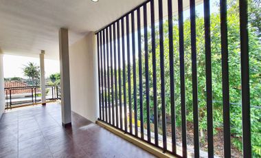 Dijual Rumah 2 Lantai, Halaman Luas! Lokasi Strategis di TENGAH KOTA BANTUL DEKAT RSUD BANTUL.