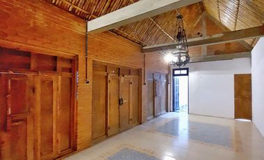 Dijual Rumah 2 Lantai, Halaman Luas! Lokasi Strategis di TENGAH KOTA BANTUL DEKAT RSUD BANTUL.