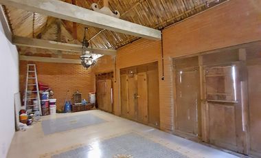 Dijual Rumah 2 Lantai, Halaman Luas! Lokasi Strategis di TENGAH KOTA BANTUL DEKAT RSUD BANTUL.