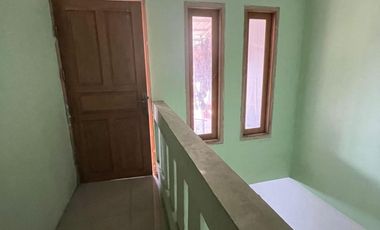 Rumah 3 Lt Hadap Utara 8 Mnt ke Green Walk Mall Bebas Banjir J-26243