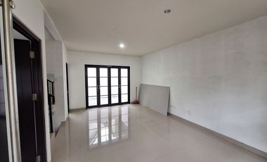 Rumah Cantik Siap Huni Dekat RS Siloam Lippo Cikarang 2 Lantai J-23085