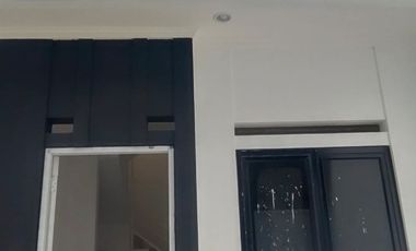 Di Jual Rumah Murah 2 lantai SHM di Jakarta Timur