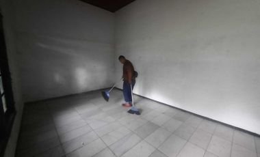 Dijual Rumah 3 Laintai Siap Huni di Ambon - Maluku!