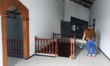 Dijual Rumah 3 Laintai Siap Huni di Ambon - Maluku!