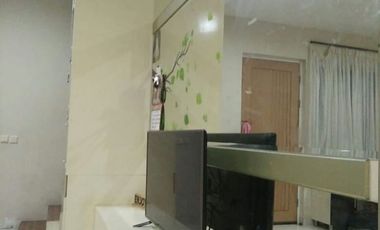 Rumah Strategis 15 Menit ke Mall Taman Anggrek 3 KT Siap Huni J-30968