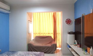 Rumah Strategis 15 Menit ke Mall Taman Anggrek 3 KT Siap Huni J-30968