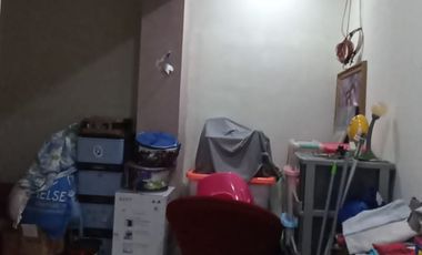 Rumah Strategis 15 Menit ke Mall Taman Anggrek 3 KT Siap Huni J-30968