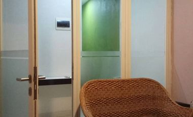 Rumah Strategis 15 Menit ke Mall Taman Anggrek 3 KT Siap Huni J-30968