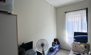 Rumah 2 Carport 10 Menit ke AEON Mall Deltamas LT 98 Bisa KPR J-28754