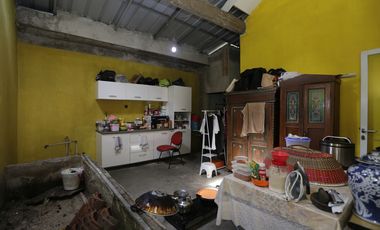 Rumah Luas 1 Lantai di Windelrio Townhouse SHM Hadap Utara J-12445