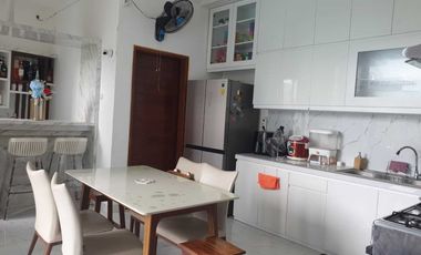 Villa Modern Style Jl Gedong Sari Mumbul