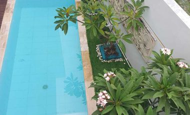 Villa Modern Style Jl Gedong Sari Mumbul