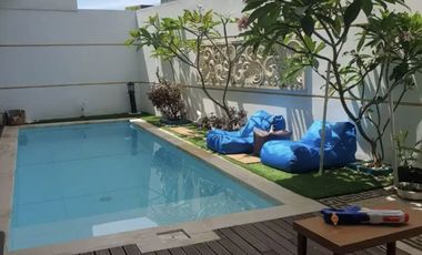 Villa Modern Style Jl Gedong Sari Mumbul