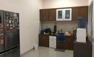 Rumah Siap Huni Posisi Hook Depan Taman Dekat LRT Cibubur