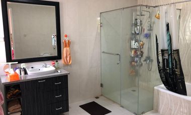 Rumah Siap Huni Posisi Hook Depan Taman Dekat LRT Cibubur