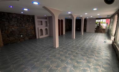 Local de arriendo en Urdesa Norte – código:21951