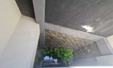 Rumah mewah modern minimalis pusat kota di serengan solo