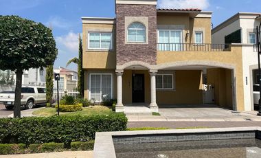 CASA EN RENTA FRACC PORTOFINO MODELO ISABELLA CON EXCEDENTE DE JARDÍN