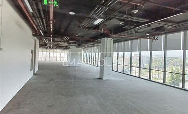 Oficina en Arriendo en A pasos del Portal La Dehesa