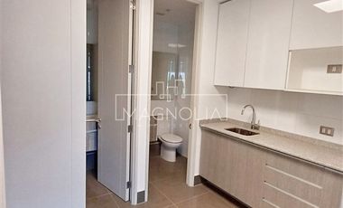 Oficina en Arriendo en A pasos del Portal La Dehesa