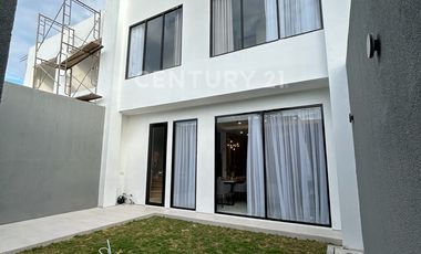 Rumah Mewah Tengah Kota Makassar Dekat Mall Trans Dan Kampus UNM