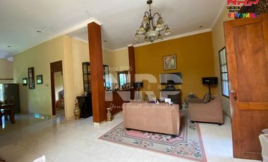 Rumah semi villa - Banyuwangi Kota