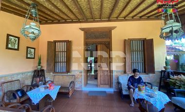 Rumah semi villa - Banyuwangi Kota