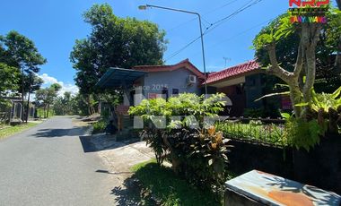 Rumah semi villa - Banyuwangi Kota