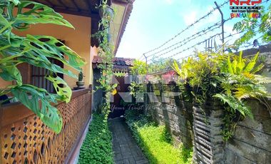 Rumah semi villa - Banyuwangi Kota