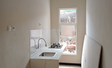 Rumah baru modern minimalis dekat exit tol karanglo blimbing malang