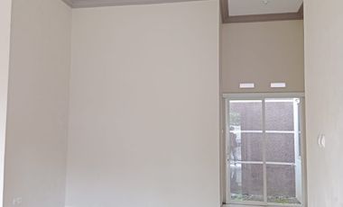 Rumah baru modern minimalis dekat exit tol karanglo blimbing malang