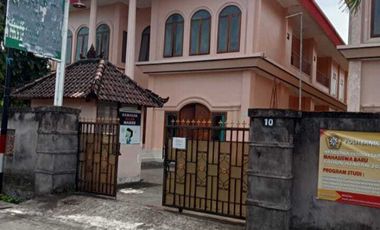 Dijual gedung asrama di Bali