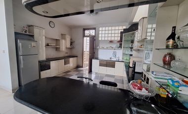 SEWA RUMAH MEWAH TERAWAT 2 LANTAI DI MAINROAD SUKAJADI BISA BUAT USAHA