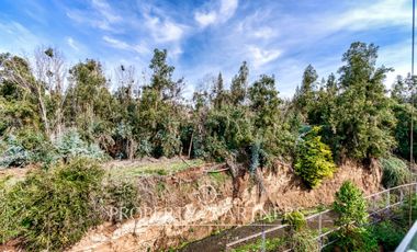 Excelente departamento Duplex con Quincho en la Azotea, vista  despejada en la Dehesa Central.