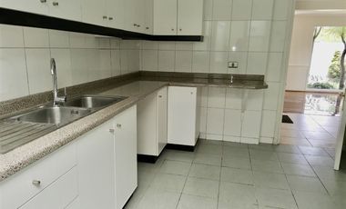 Casa en Arriendo en Condominio Residencia Los Almendros, Reñaca