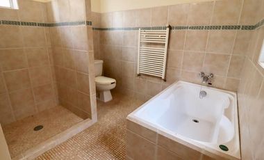 CASA EN VENTA EN PÁTZCUARO, VASCO DE QUIROGA