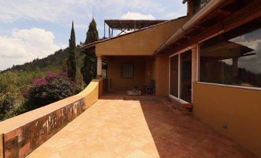 CASA EN VENTA EN PÁTZCUARO, VASCO DE QUIROGA