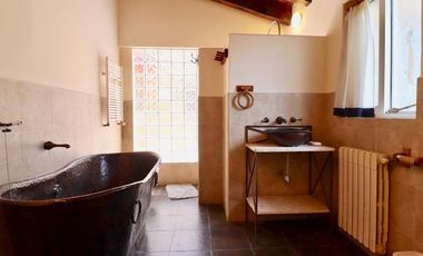 CASA EN VENTA EN PÁTZCUARO, VASCO DE QUIROGA