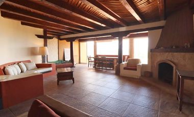 CASA EN VENTA EN PÁTZCUARO, VASCO DE QUIROGA