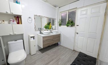 VENTA CASA CON LOCAL COMERCIAL EN LAS CONDES|UB PROPIEDADES|